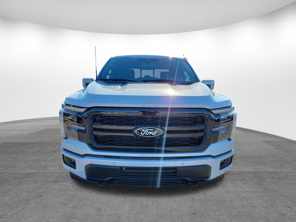 New 2025 Ford F-150 Lariat Truck SuperCrew Cab