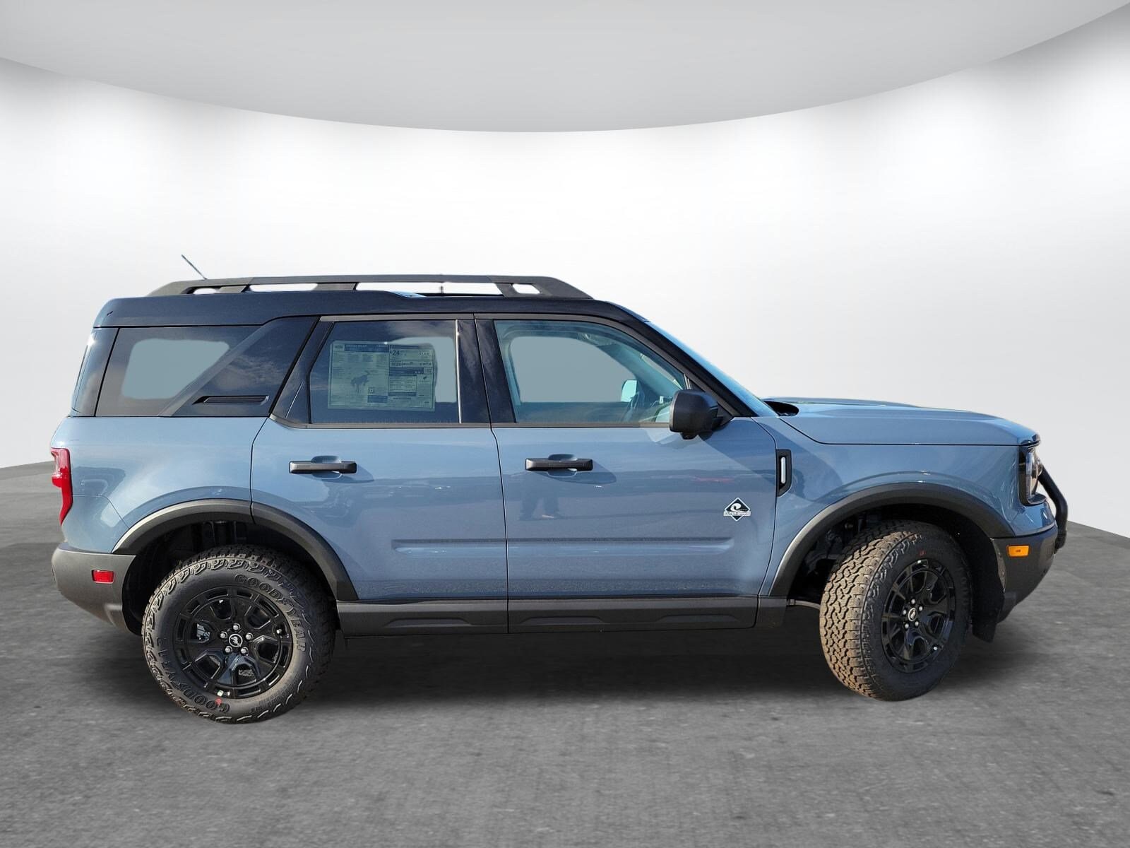 2025 Ford Bronco Sport Outer Banks photo 4