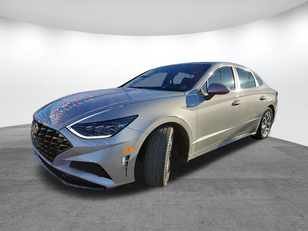 Used 2023 Hyundai Sonata SEL Sedan