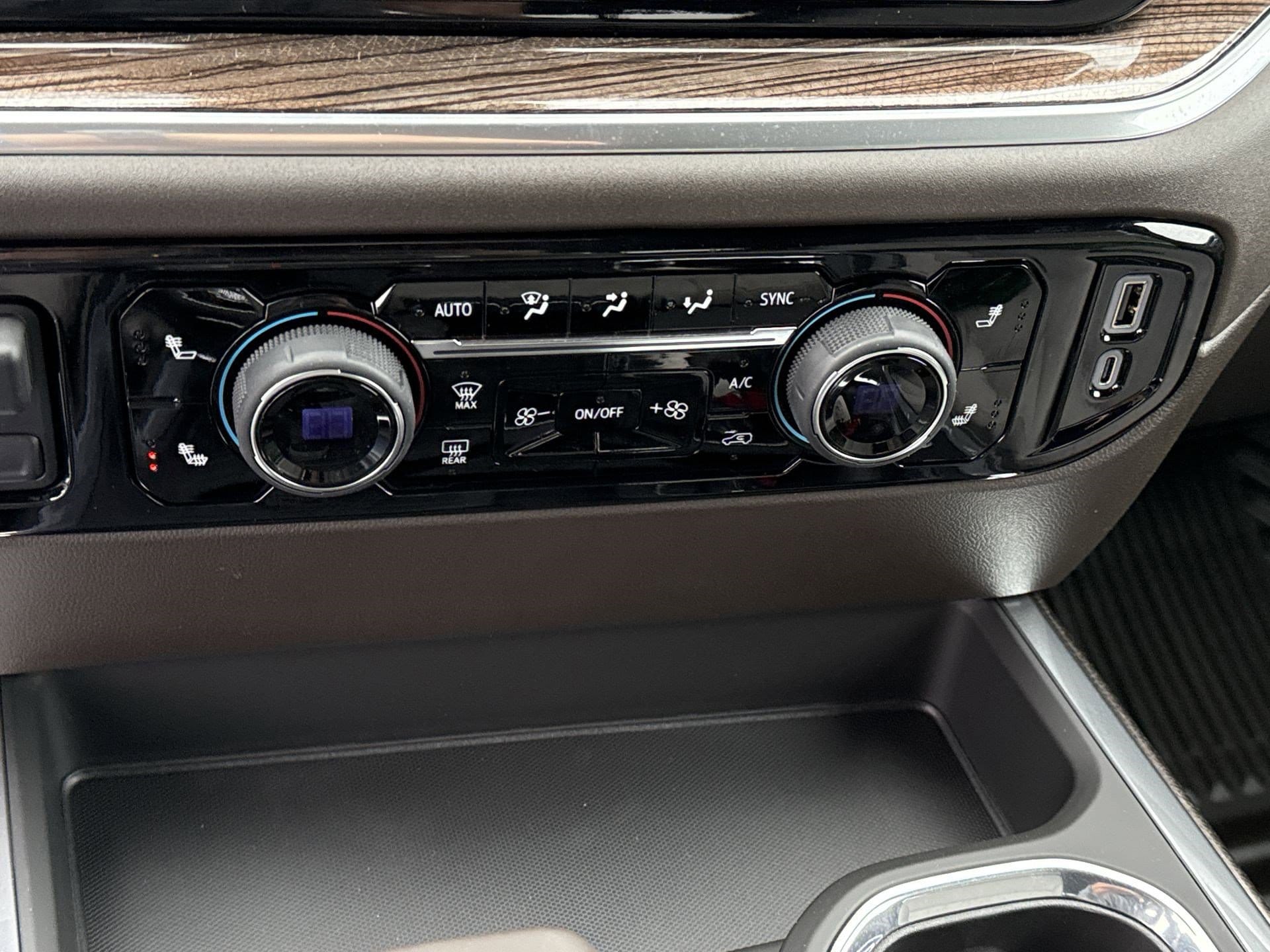 2025 Chevrolet Silverado 1500 RST - Photo 32