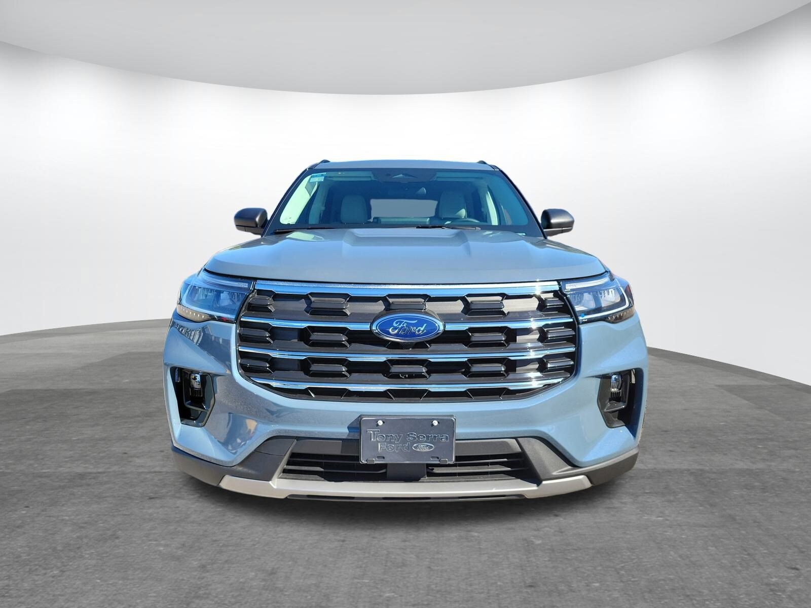 2026 Ford Explorer photo 2