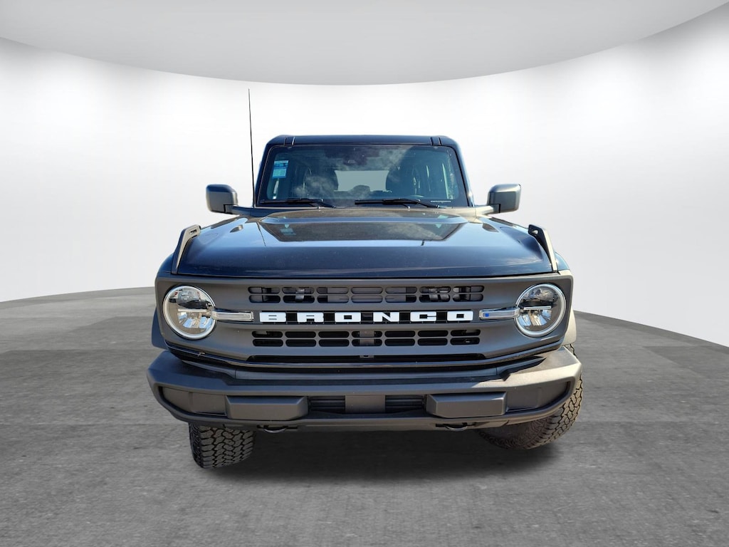 New 2025 Ford Bronco Base SUV
