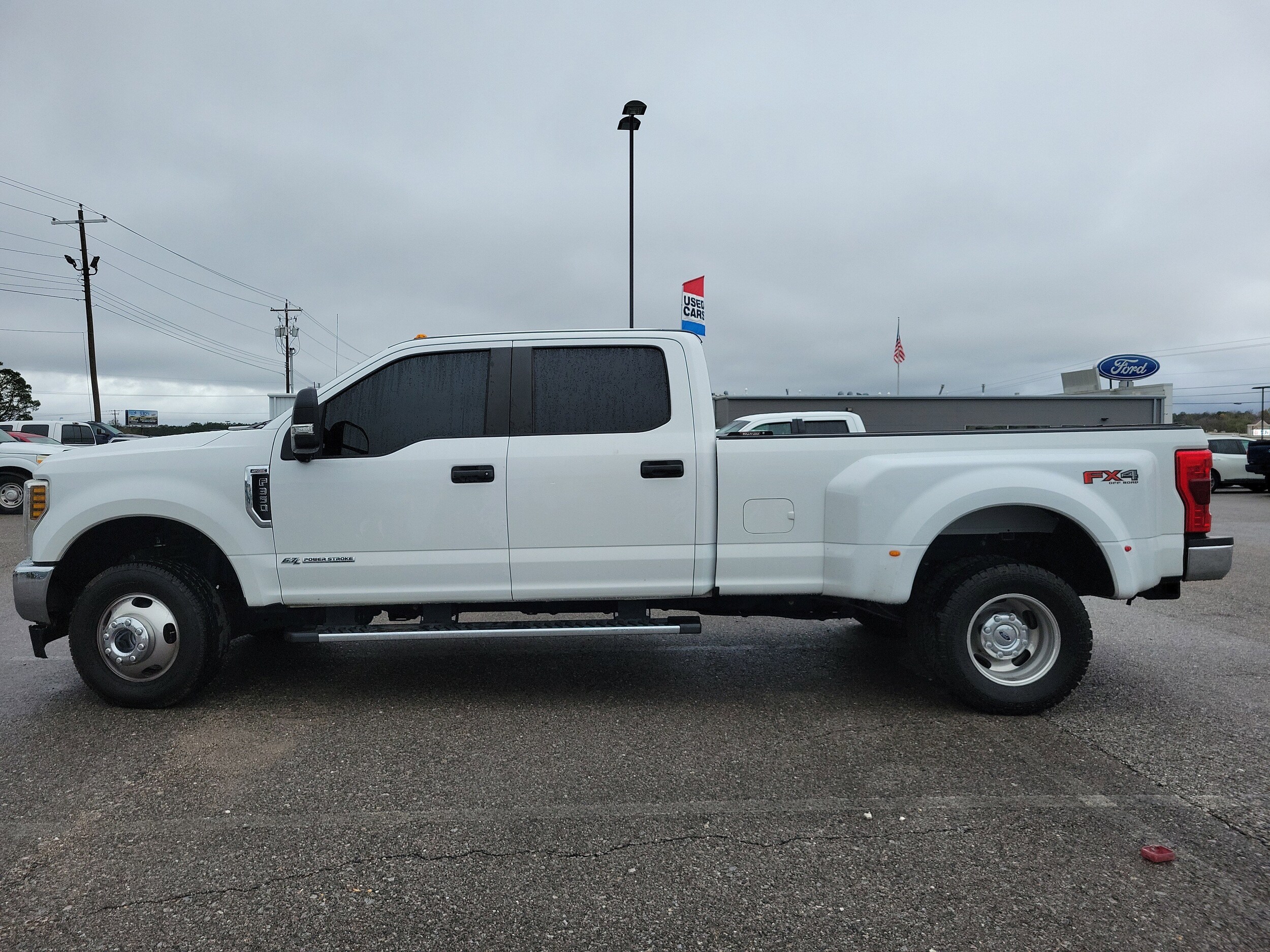 2019 Ford F-350 XL photo 2