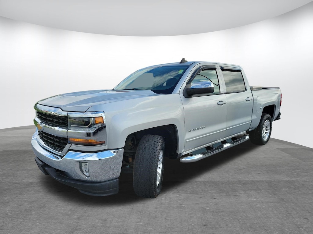 Used 2017 Chevrolet Silverado 1500 LT w/1LT Truck Crew Cab
