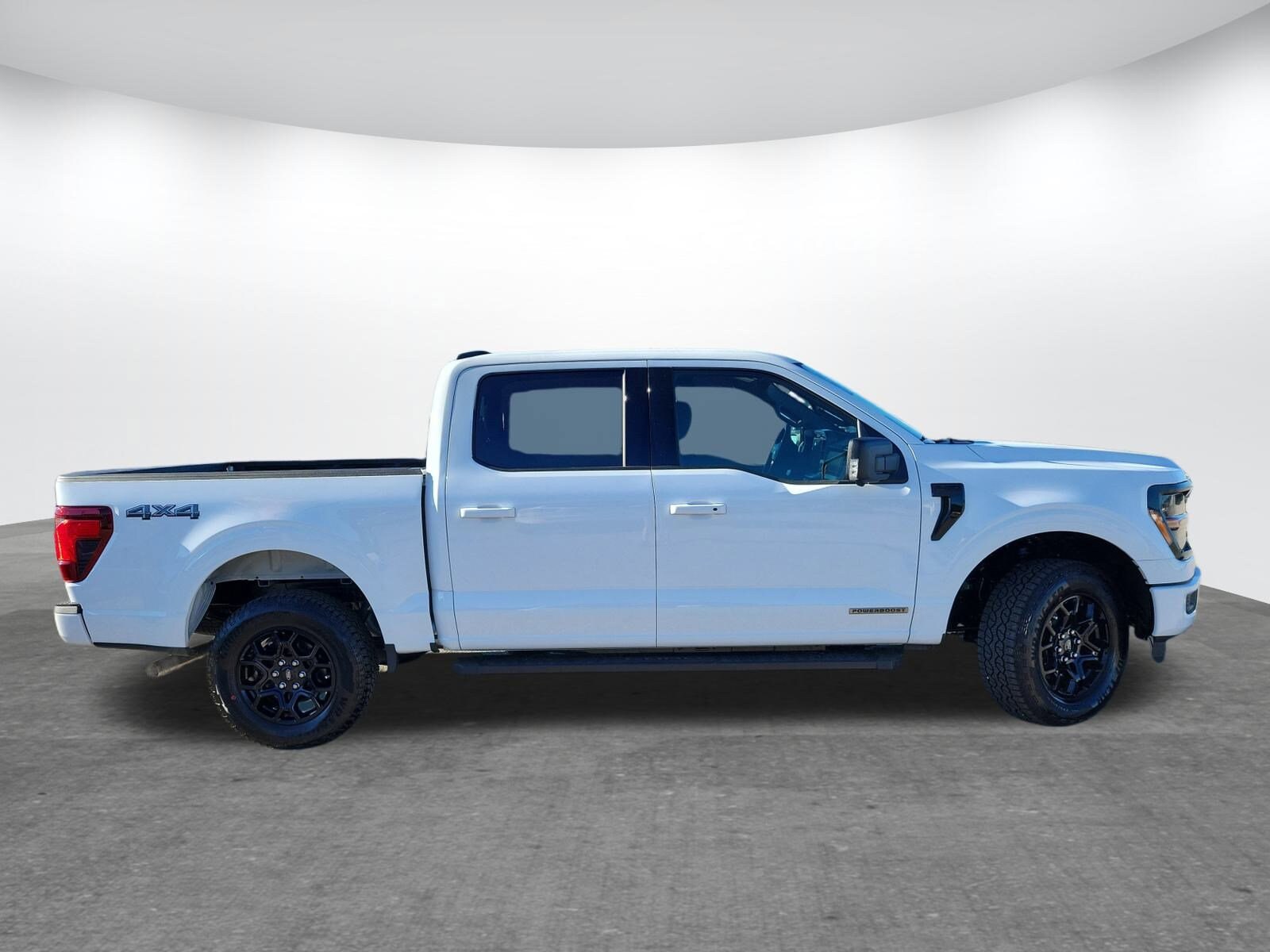 2025 Ford F-150 XLT photo 4