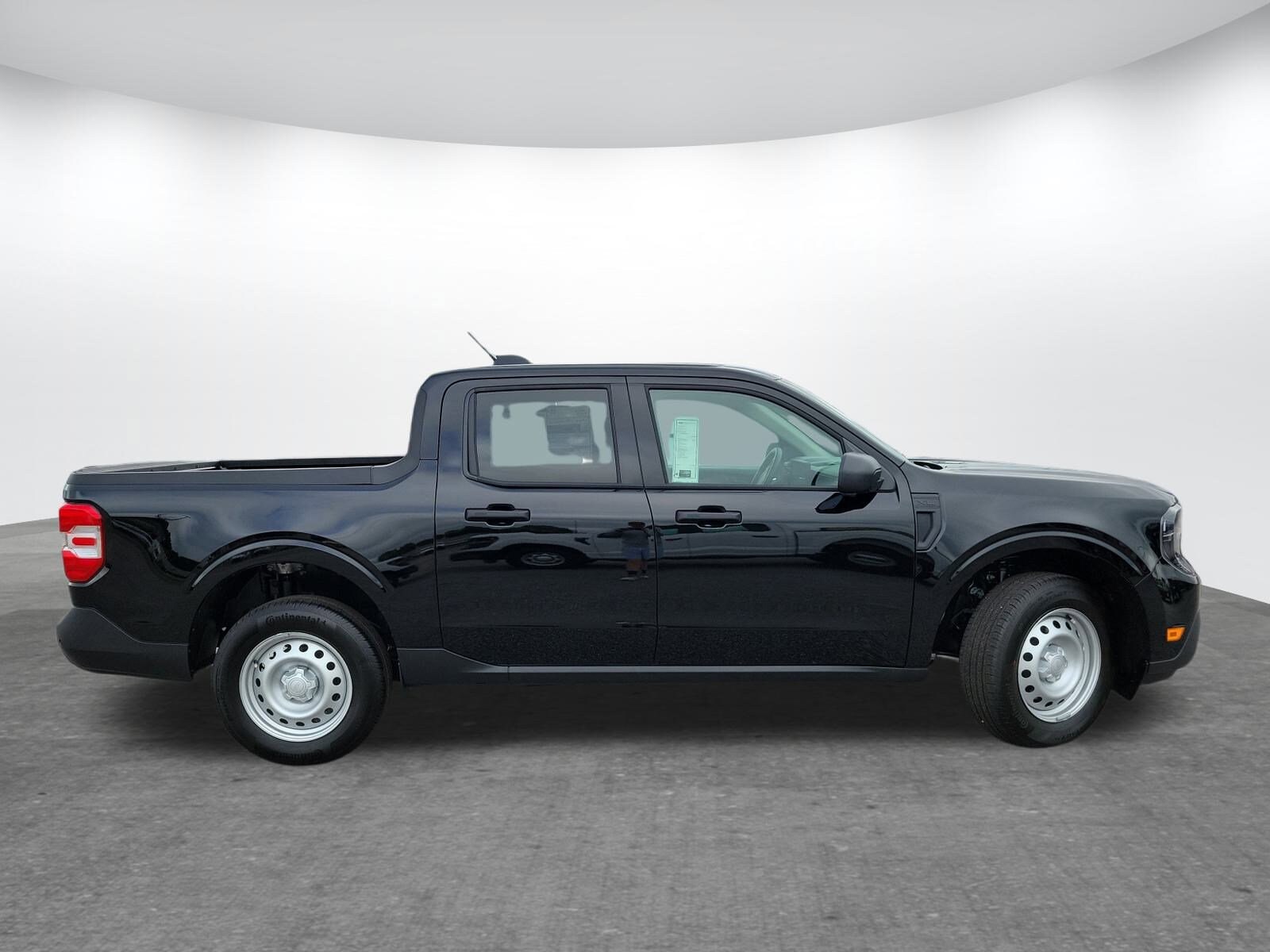 2025 Ford Maverick XL photo 4