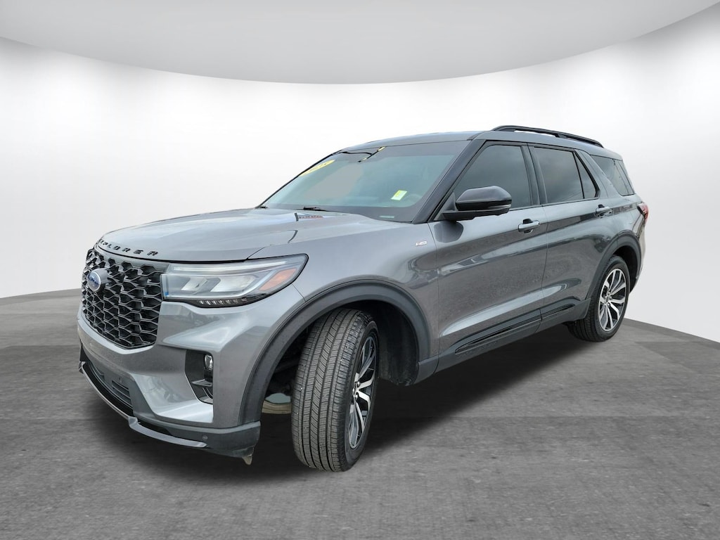 Used 2025 Ford Explorer ST-Line SUV