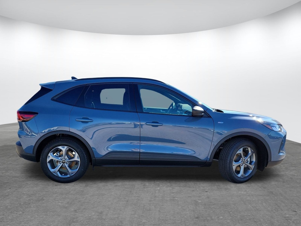 New 2026 Ford Escape ST-Line SUV