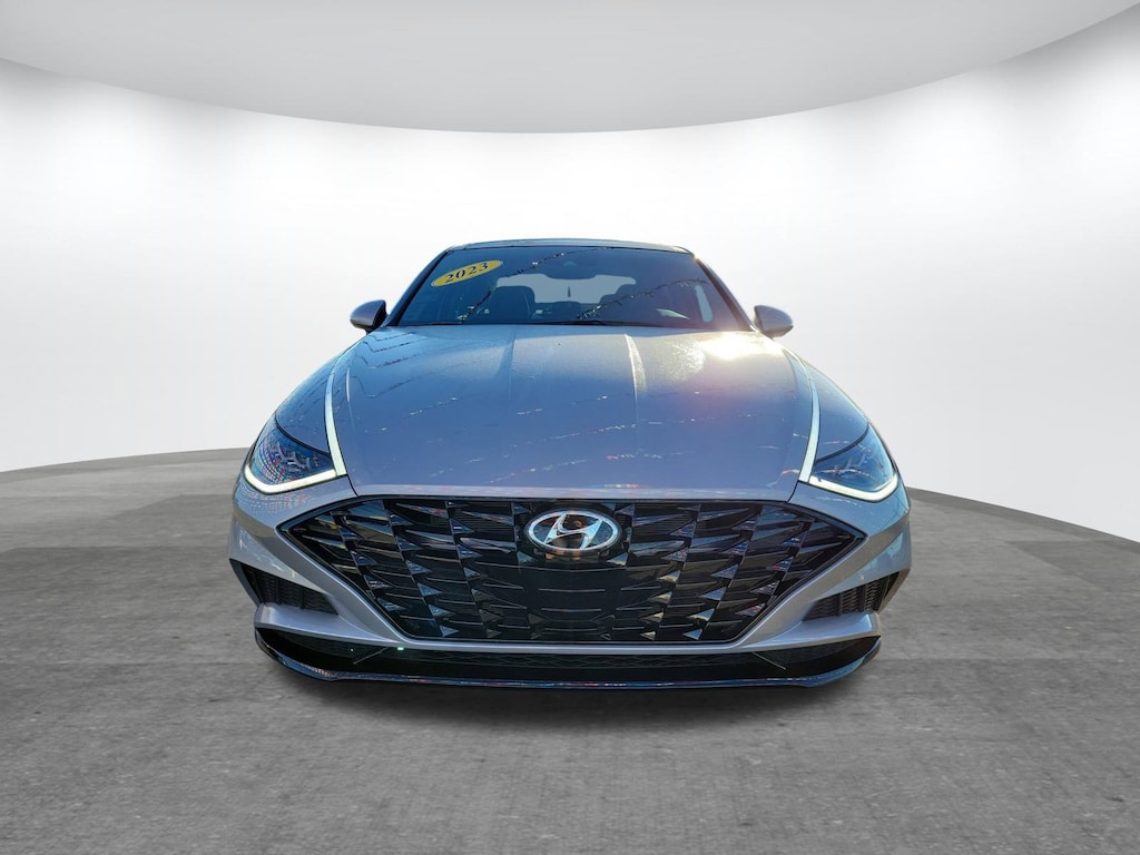 Used 2023 Hyundai Sonata SEL Sedan
