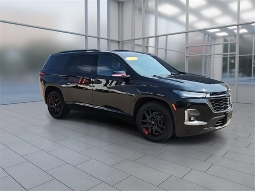 Used 2022 Chevrolet Traverse Premier SUV