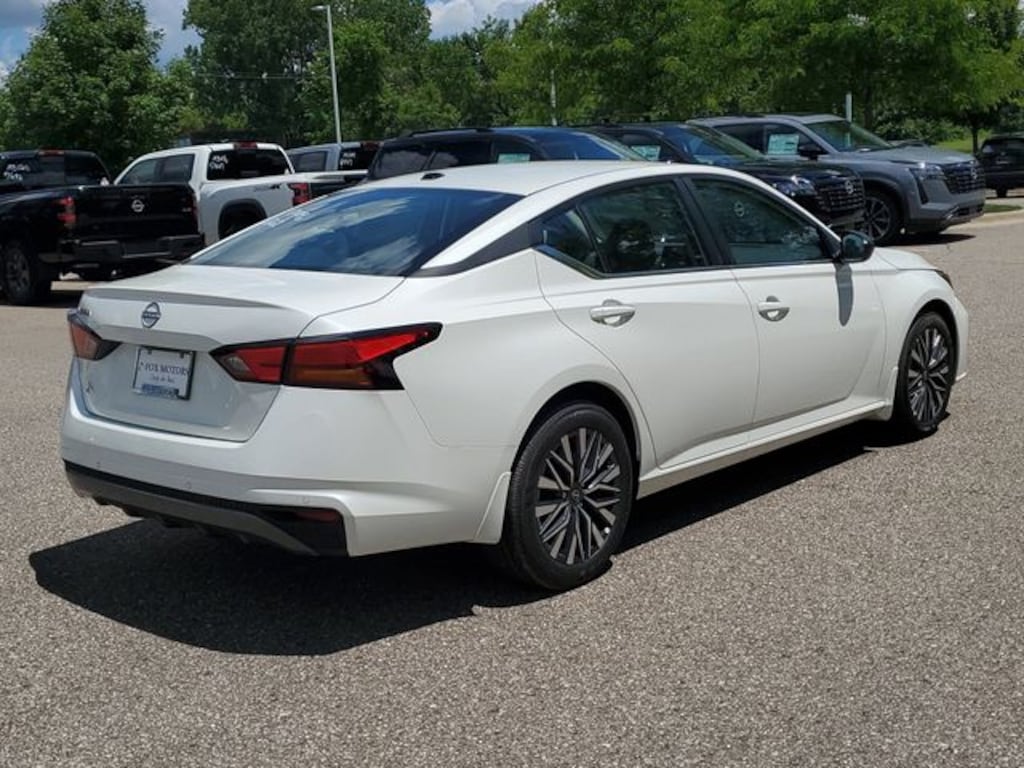 New 2026 Nissan Altima SV Sedan