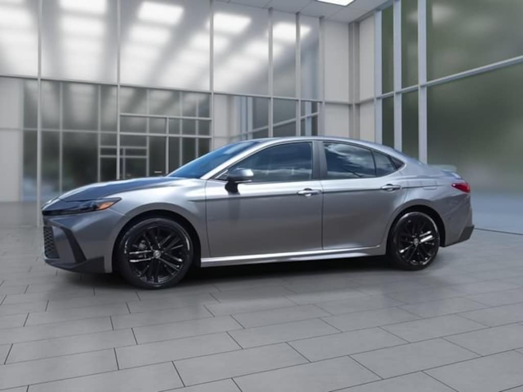 Used 2025 Toyota Camry SE Sedan
