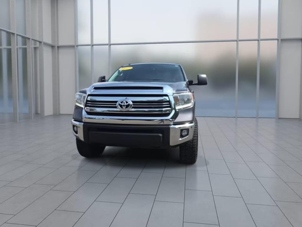 Used 2017 Toyota Tundra Truck CrewMax