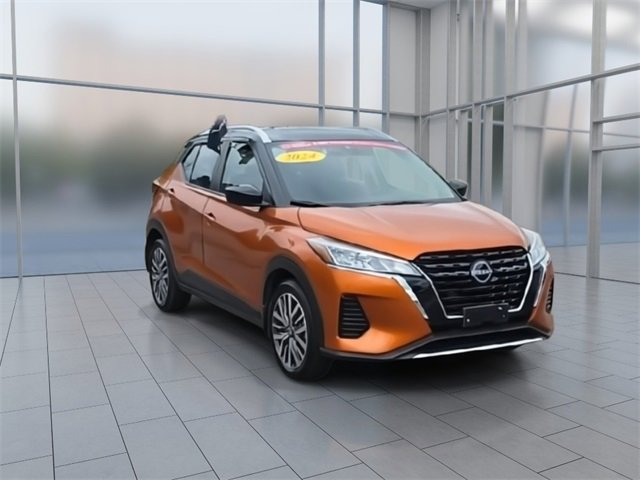 2024 Nissan Kicks SV photo 2