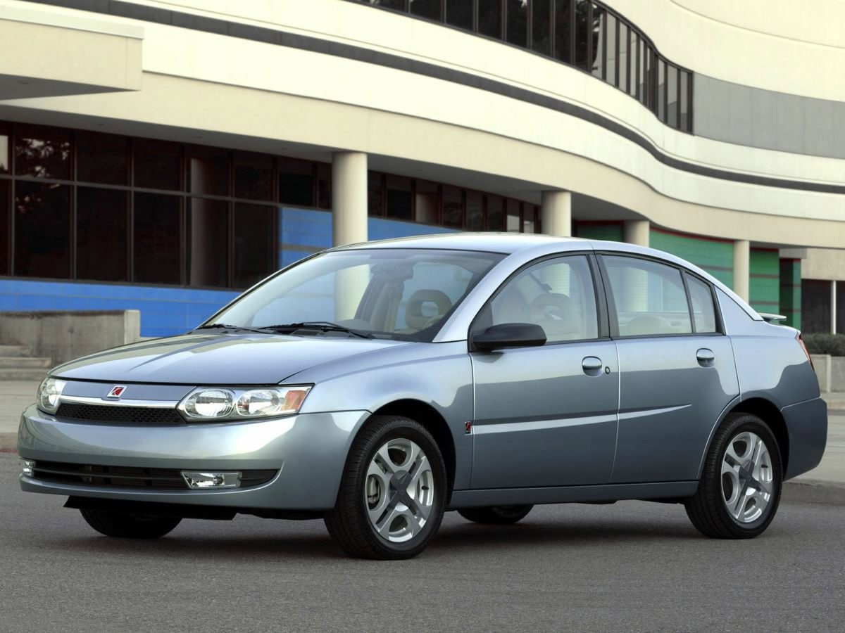 2003 Saturn ION 3's photo