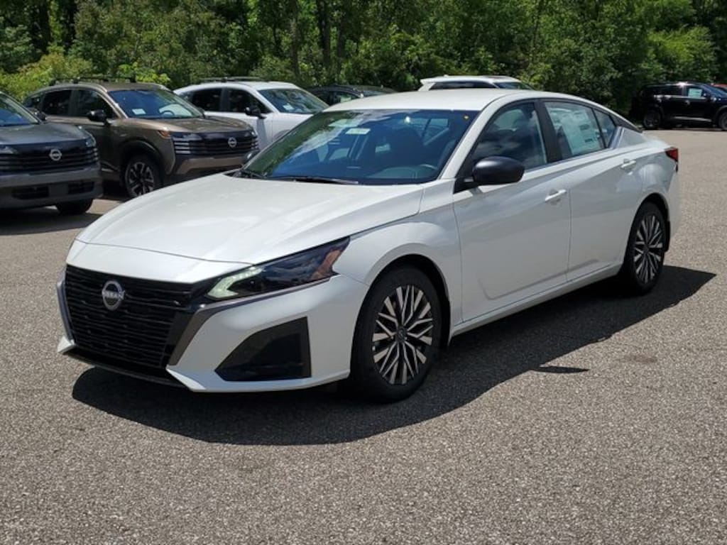 New 2026 Nissan Altima SV Sedan