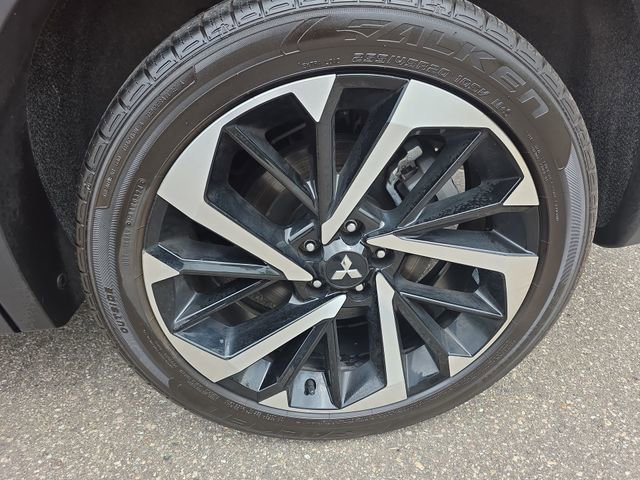 2023 Mitsubishi Outlander SE - Photo 10