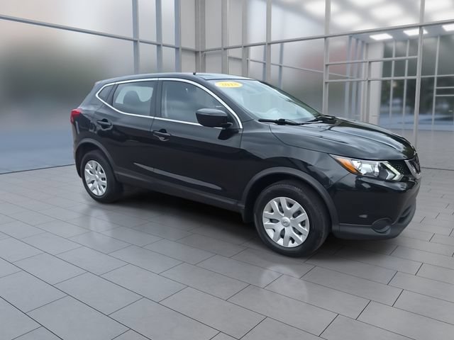 Certified 2018 Nissan Rogue Sport S with VIN JN1BJ1CR4JW255015 for sale in Highland Township, MI