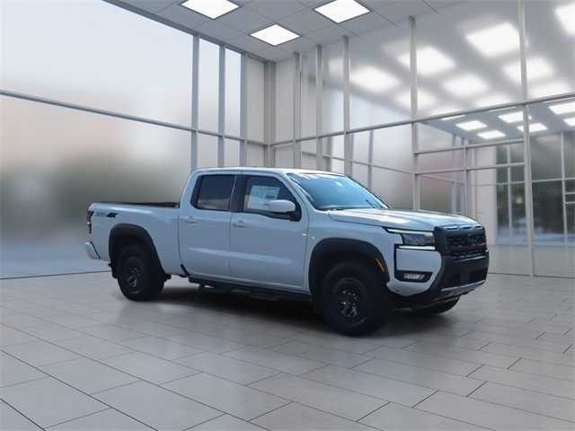 2026 Nissan Frontier PRO-4X photo 2