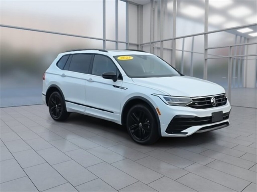 Used 2022 Volkswagen Tiguan 2.0T SE R-Line Black SUV