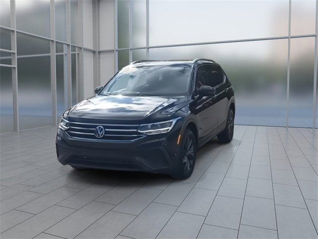 2022 Volkswagen Tiguan SE photo 3
