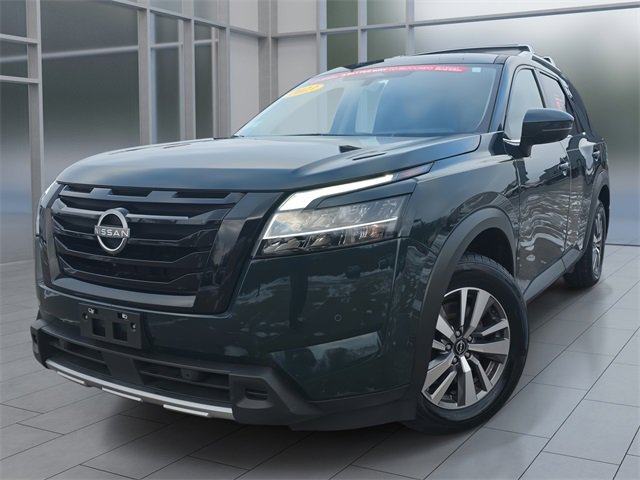 2023 Nissan Pathfinder SL's photo