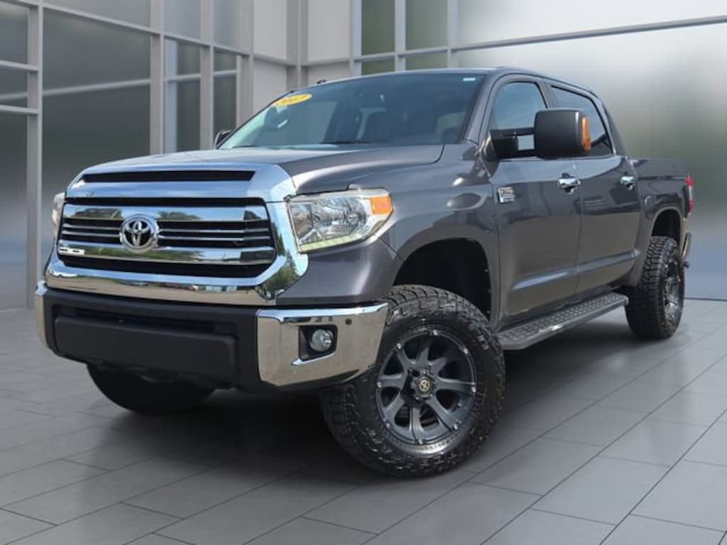 Used 2017 Toyota Tundra Truck CrewMax