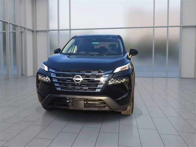 2026 Nissan Rogue SV photo 2