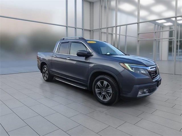 2017 Honda Ridgeline RTL-E photo 2