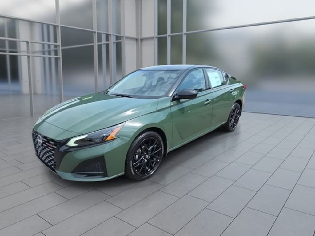 New 2026 Nissan Altima SR Sedan