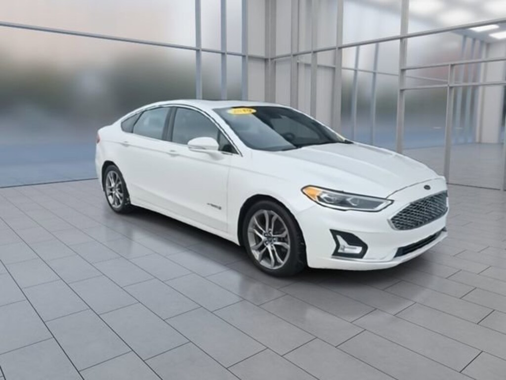 Used 2019 Ford Fusion Hybrid Titanium Sedan