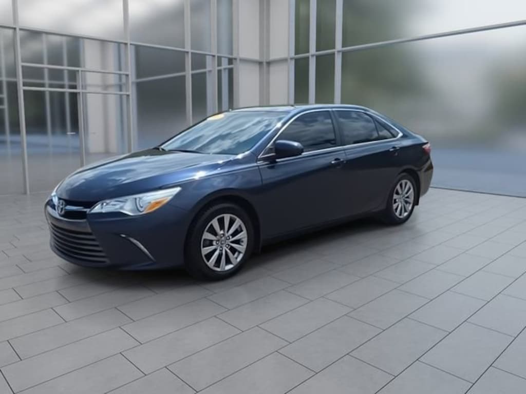 Used 2016 Toyota Camry LE Sedan