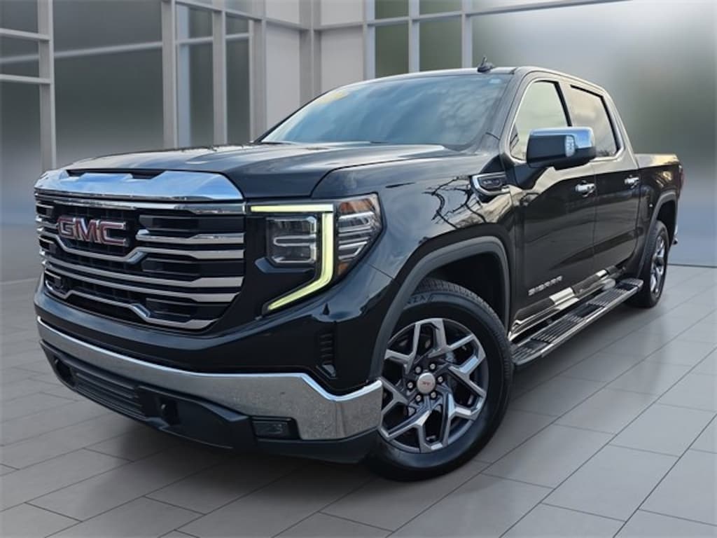 Used 2022 GMC Sierra 1500 SLT Truck Crew Cab