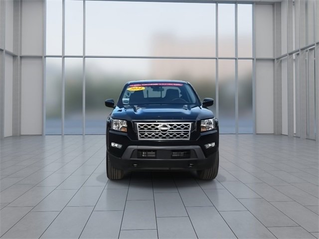 2024 Nissan Frontier SV photo 3