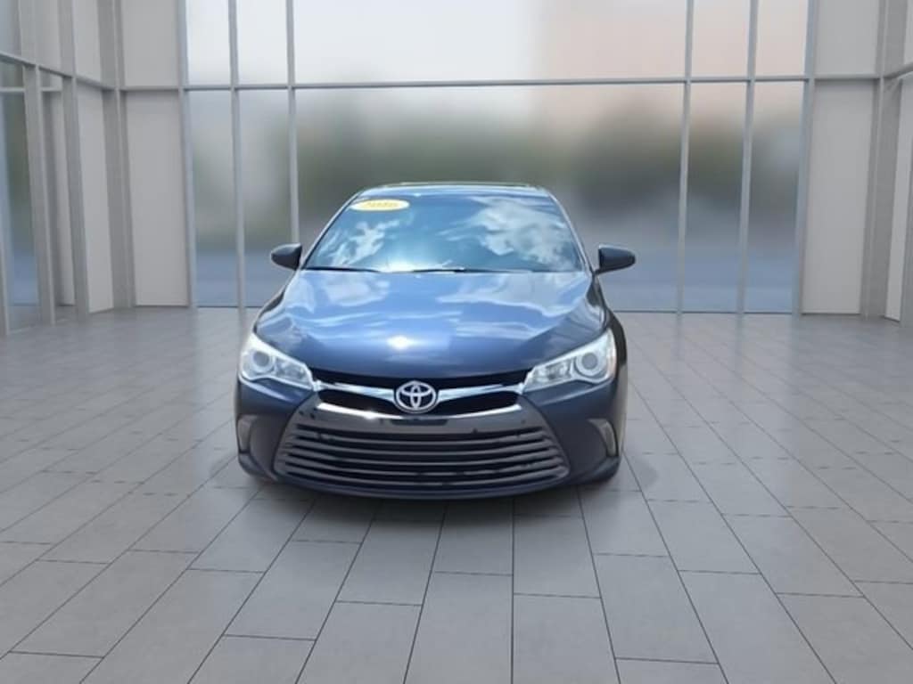 Used 2016 Toyota Camry LE Sedan