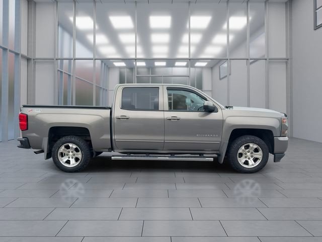 2017 Chevrolet Silverado 1500 LT Z71 - Photo 9