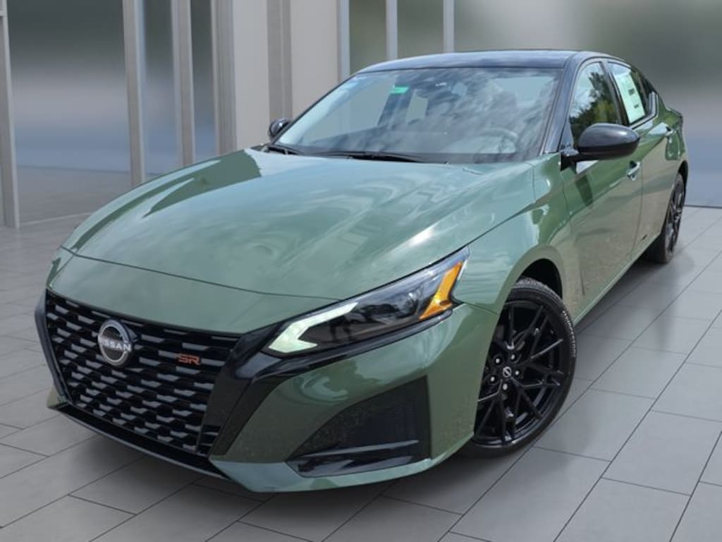 New 2026 Nissan Altima SR Sedan