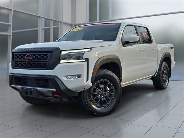 2024 Nissan Frontier PRO-4X's photo