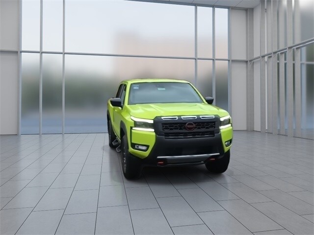 2026 Nissan Frontier PRO-4X photo 3