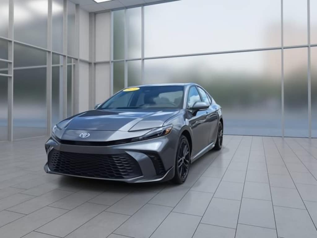 Used 2025 Toyota Camry SE Sedan