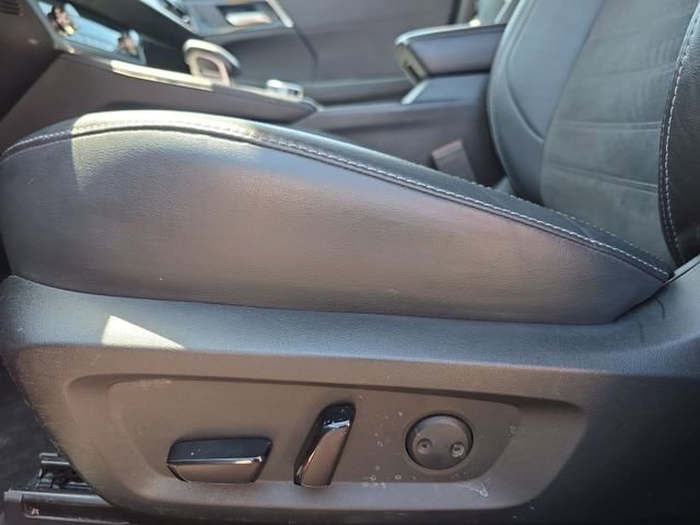 2023 Mitsubishi Outlander SE - Photo 12