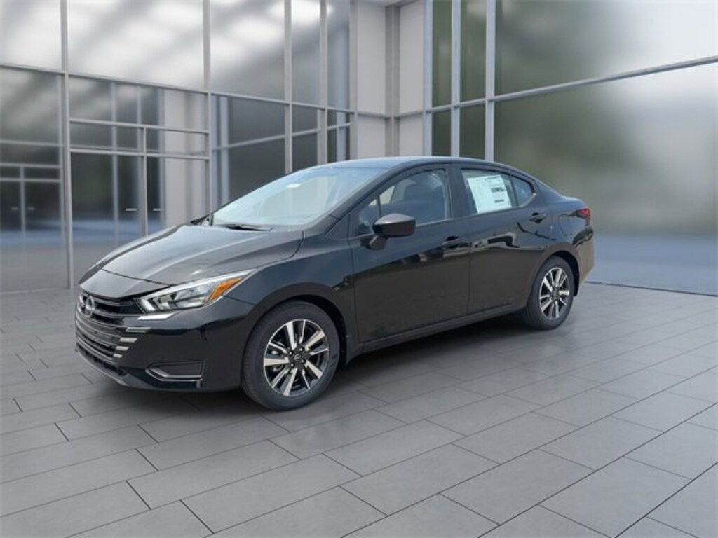 New 2025 Nissan Versa 1.6 SV Sedan
