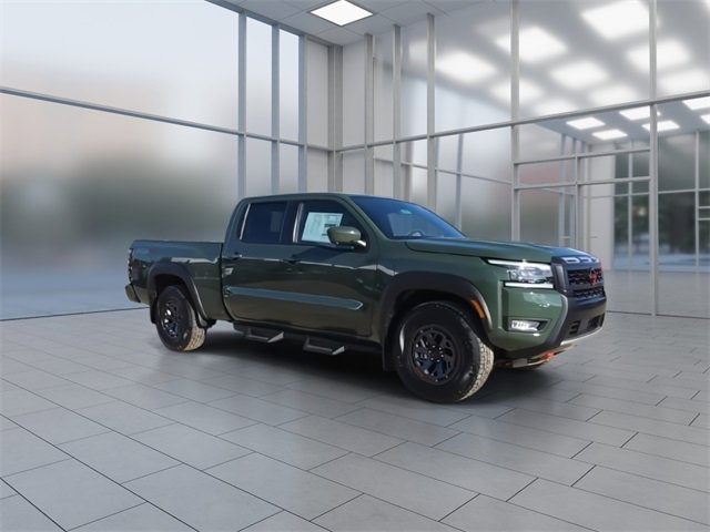 2026 Nissan Frontier PRO-4X photo 2