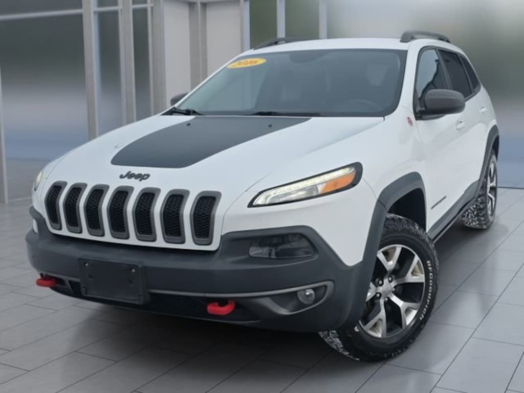 Used 2016 Jeep Cherokee Trailhawk 4x4 SUV
