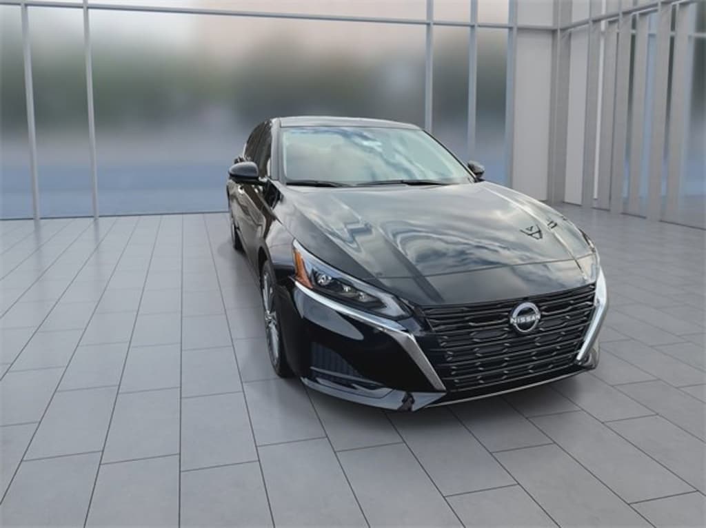 New 2025 Nissan Altima SL Sedan