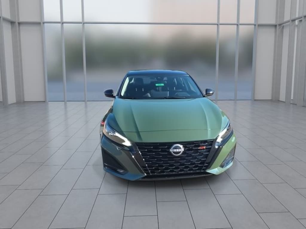 New 2026 Nissan Altima SR Sedan