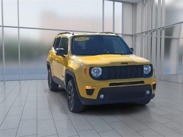 2023 Jeep Renegade Latitude photo 2