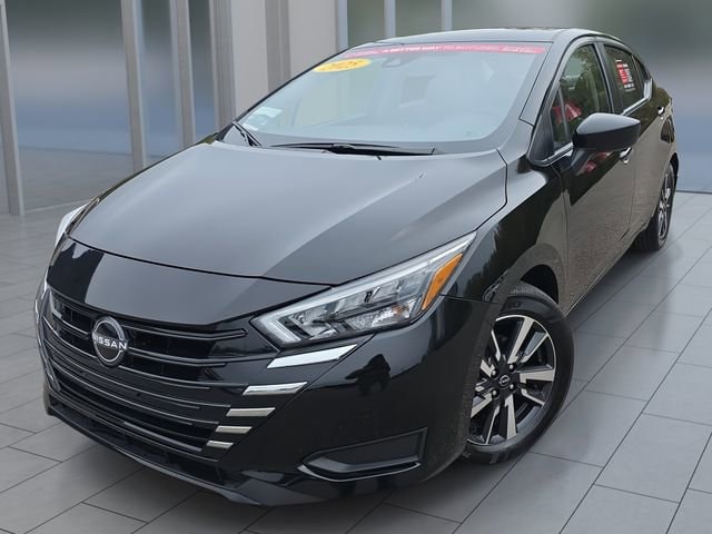 2025 Nissan Versa 1.6 SV CVT's photo