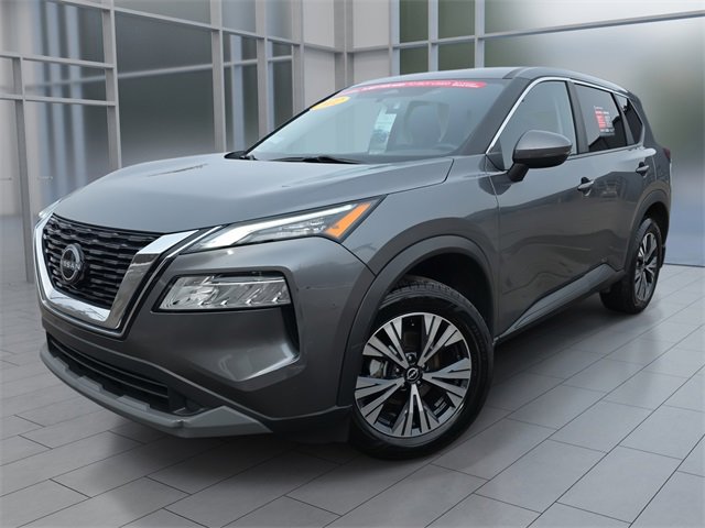 2022 Nissan Rogue SV's photo
