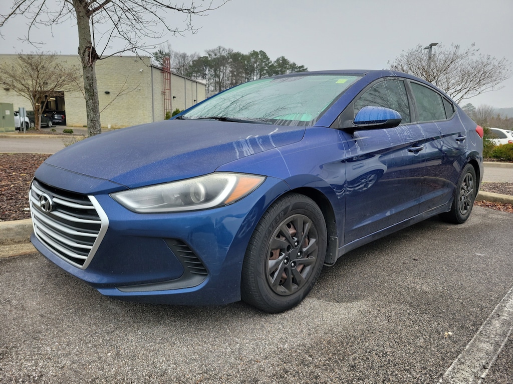 Used 2018 Hyundai Elantra SE Sedan